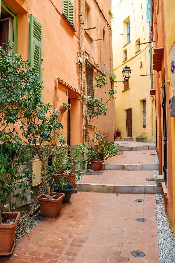 Le Seize, Cosy Studio Au Coeur De La Vieille Ville De Menton Apartmán